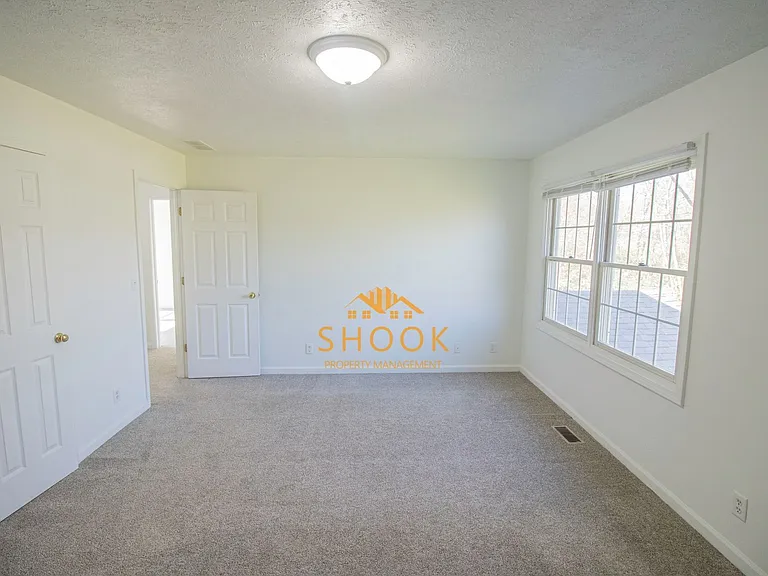 206 E Pine Ave — Photo 11