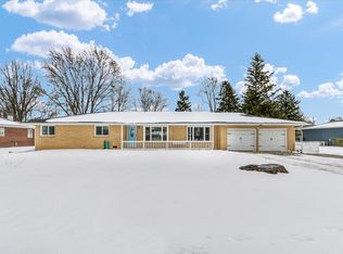 2218 S Mattis Ave, Champaign, IL 61821