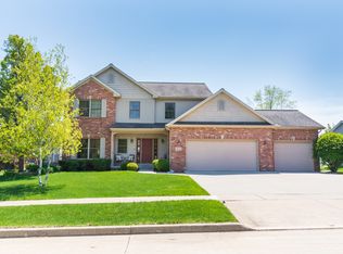 3615 Rave Rd, Bloomington, IL 61704