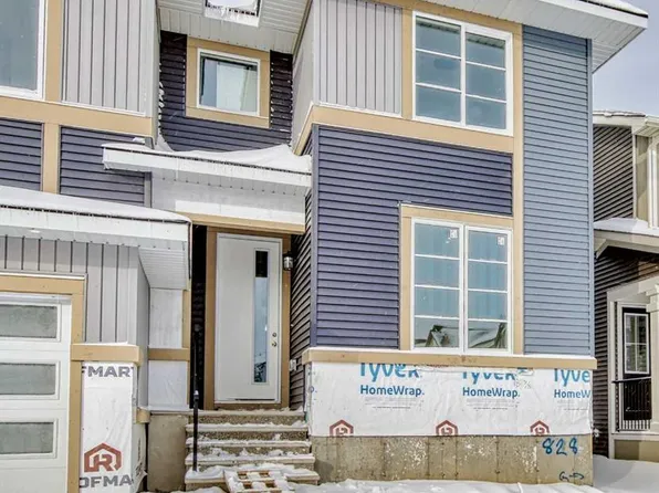 59 E Agate Rd, Cochrane, AB T4C 3B9