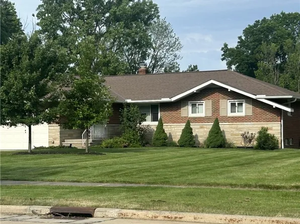 996 Barkston Dr, Highland Heights, OH 44143