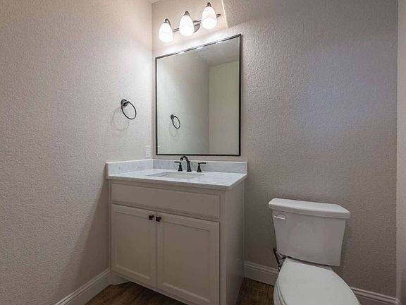 5th image of 9716 Thorncrown Ln