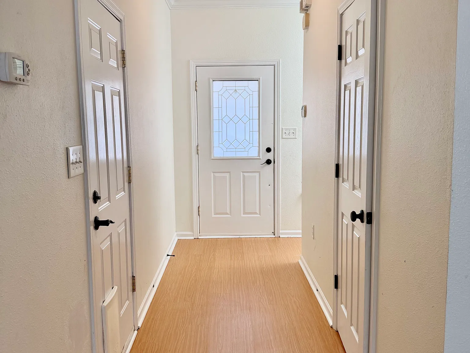 2 bed, 1252 sqft, $1,745 — Photo 3