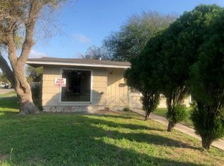 1212 Crescent Dr, Corpus Christi, TX 78412