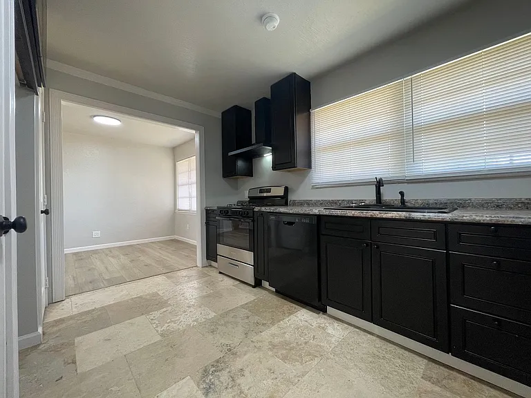3214 Drexel Ave — Photo 17