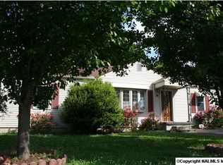 109 Stonebridge Dr, Fayetteville, TN 37334