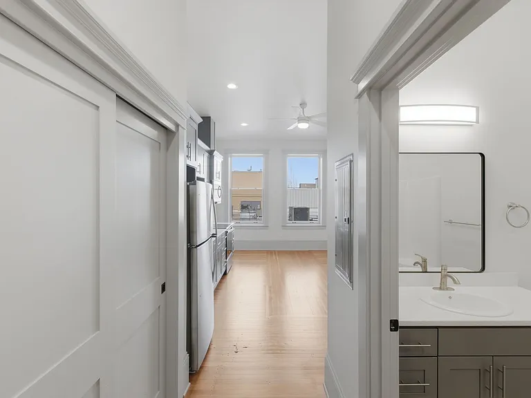 455 Court St NE #207 — Photo 4