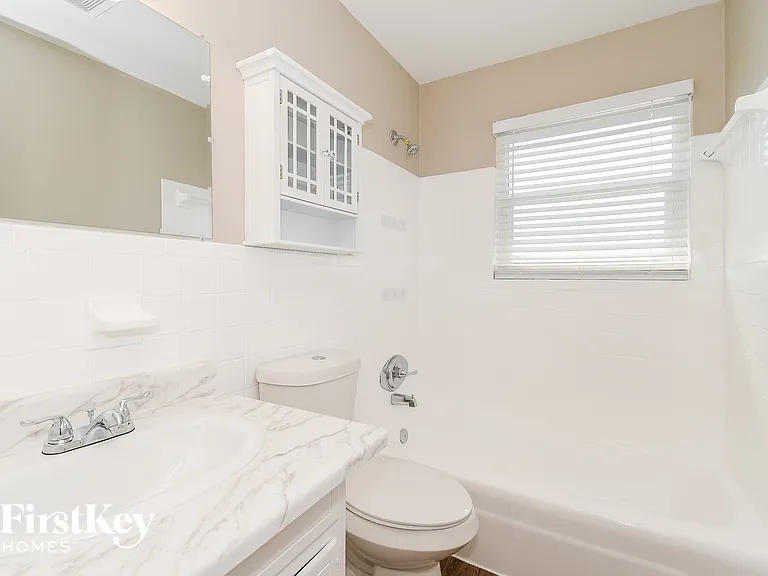8801 Coventry Ct — Photo 13