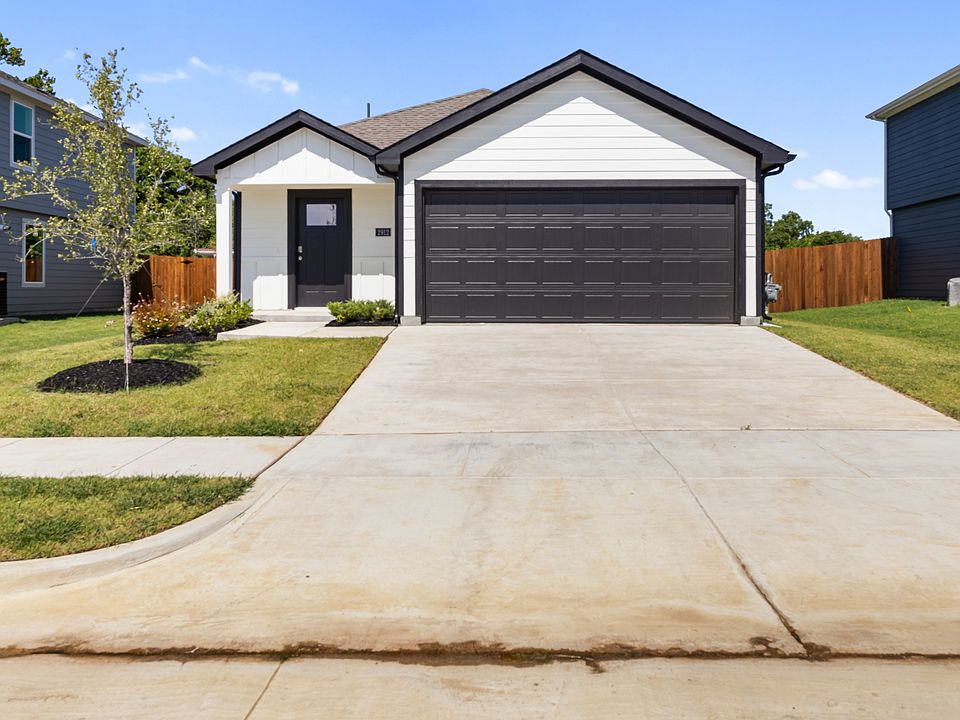 1st image of 2912 Serenity Ln