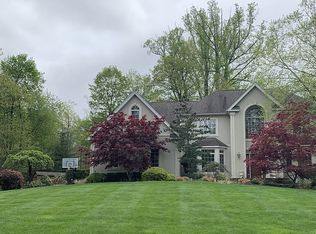 18 Senator Levy Dr, Suffern, NY 10901