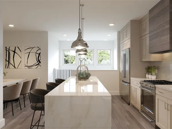201 New St #3104, Decatur, GA 30030