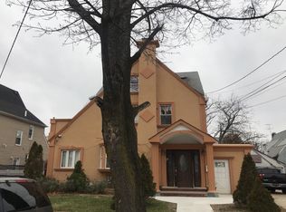 25 Cameron Ave, Hempstead, NY 11550