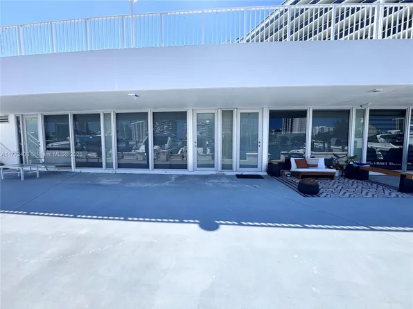 900 Bay Dr Ph 2, Miami Beach, FL 33141