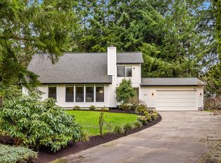 8437 Katy Ln NE, Bainbridge Island, WA 98110