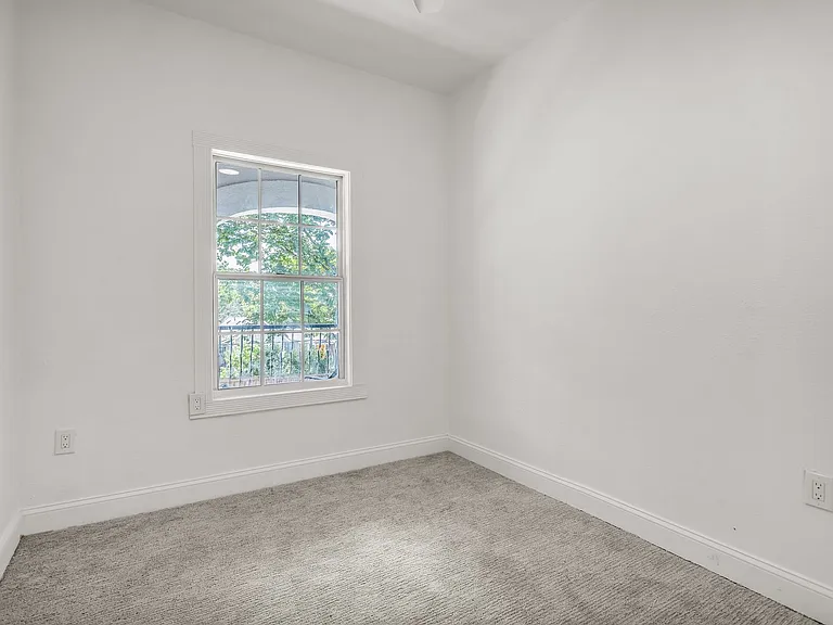 5624 Eastside Ave — Photo 40