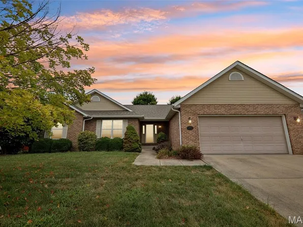 5404 Wake Forest Dr, Fairview Heights, IL 62208