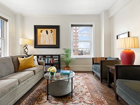 3rd image of 127 W 79th St #16D