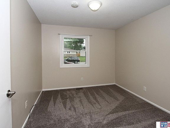 5th image of 5701 Deerwood Dr