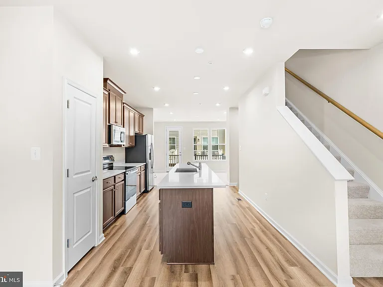 3404 Chester Aly — Photo 12