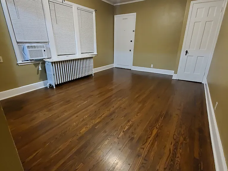 1759 Pleasant St #1 — Photo 5