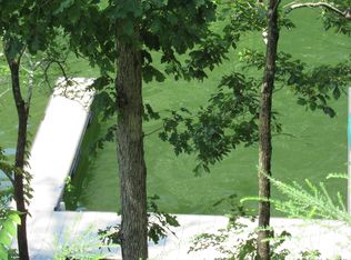 North Shrs, Savannah, TN 38372