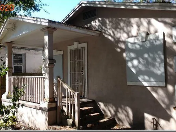 1461 Grothe St, Jacksonville, FL 32209