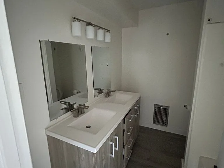 12128 Ramona Ave — Photo 26