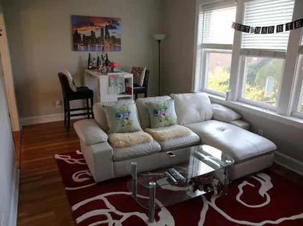 545 W Eugenie St #3, Chicago, IL 60614