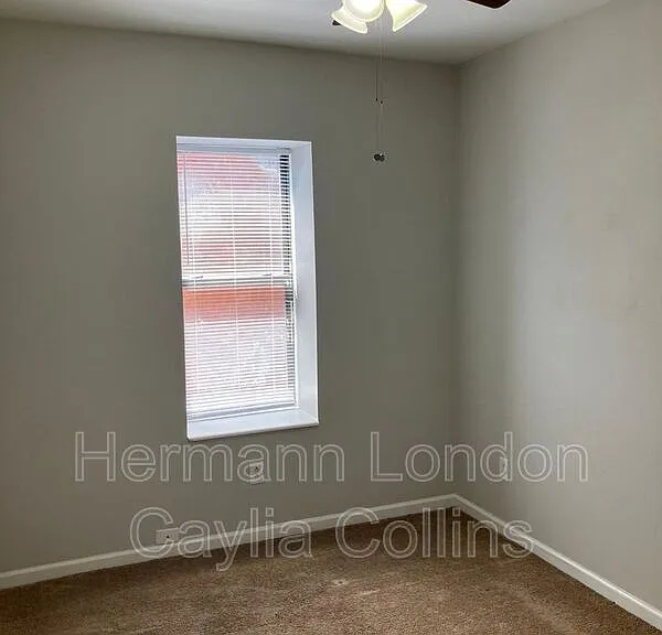 3856 Folsom Ave #2F — Photo 9