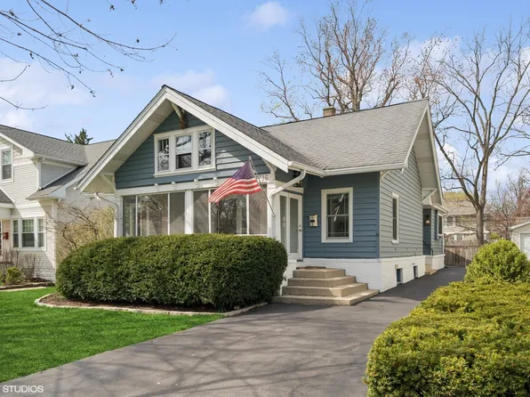 1736 Maclean Ct, Glenview, IL 60025