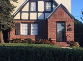 702 Georges Ln, Ardmore, PA 19003