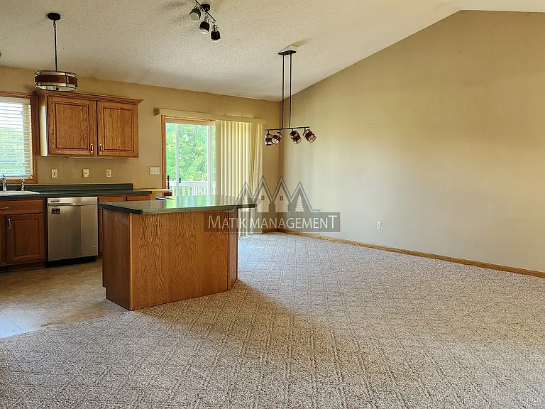 4343 Ashland Ln NW — Photo 6