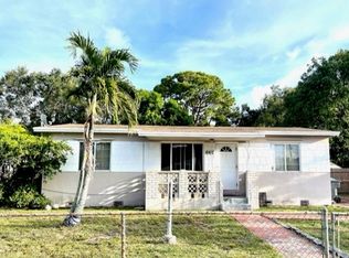 6412 Custer St, Hollywood, FL 33024