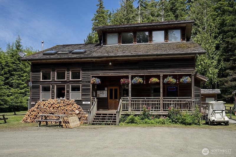 2nd image of 20860 Hoko-Ozette Rd