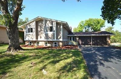 2nd image of 7821 Hampshire Cir N