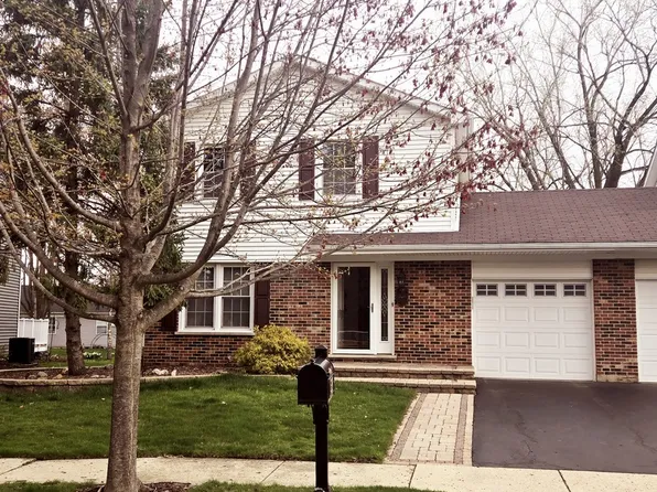 527 Grimes Ave, Naperville, IL 60565