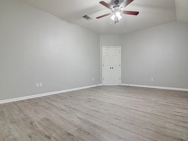 7705 Pebble Creek Dr — Photo 19