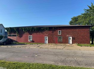 1118 Braden Ave, Chariton, IA 50049