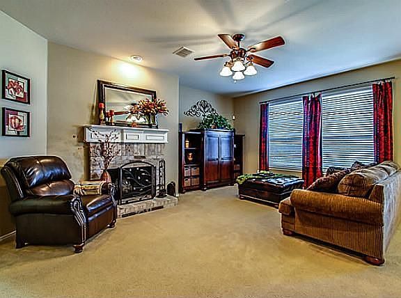 5th image of 8849 Noontide Dr
