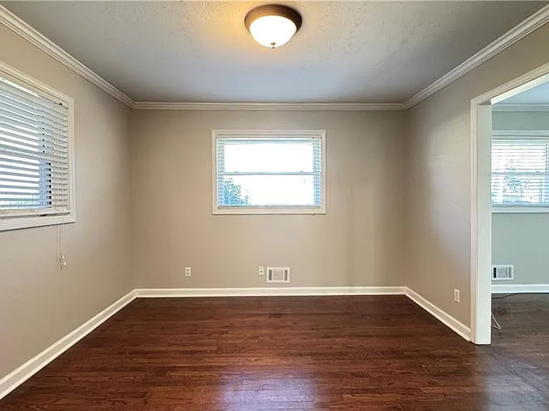 552 Sybil Ln SE #A — Photo 4