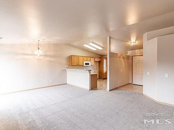 3rd image of 1334 Windsor Dr