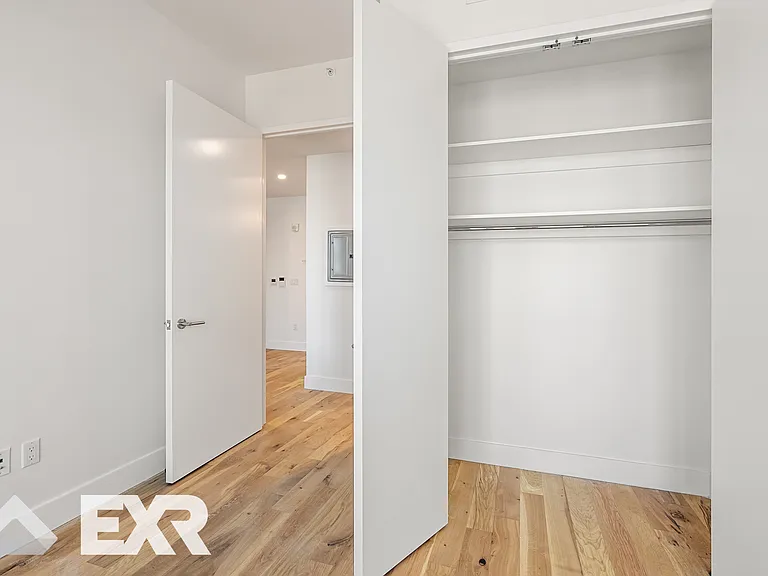 69 Adams St #21G — Photo 10