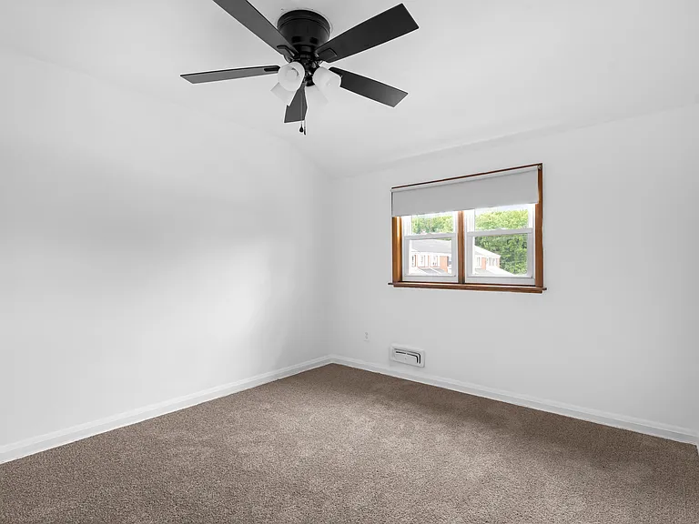 3317 Belsford Ct — Photo 6