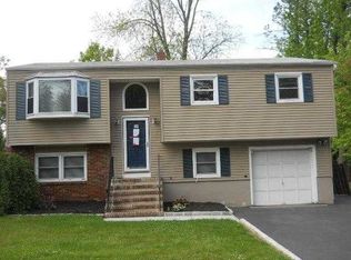 50 Metuchen Ave, Woodbridge, NJ 07095