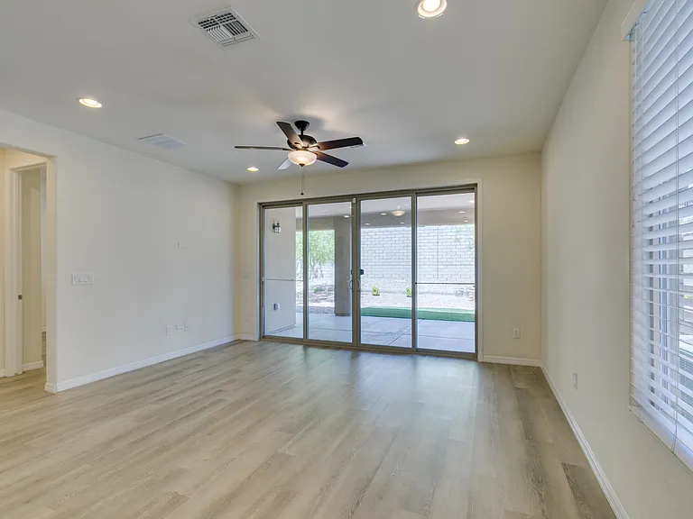 135 Berneri Dr — Photo 6