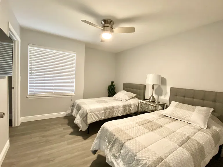 7330 Westpointe Blvd #415 — Photo 12