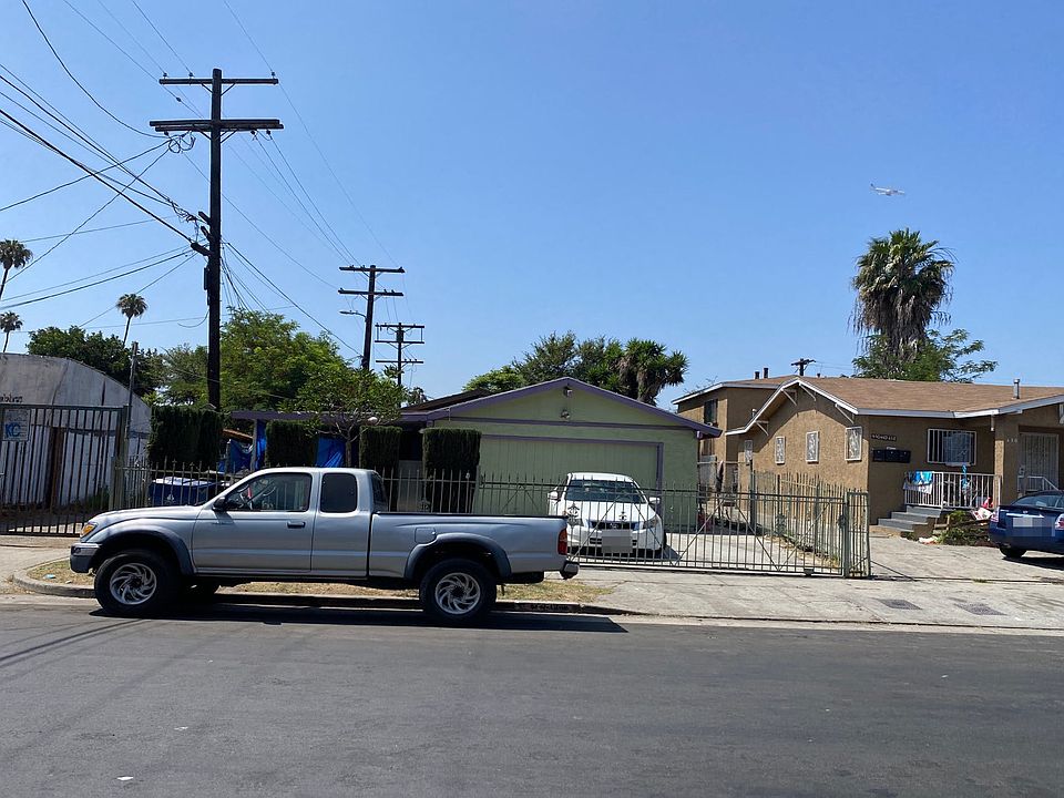 1st image of 442 E 84th Pl