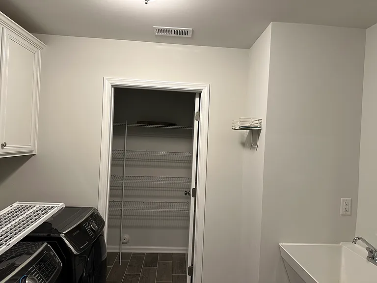 527 Catalina Grande Dr — Photo 7