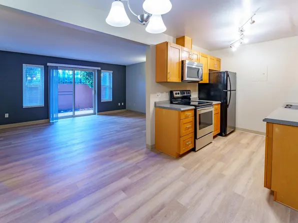 100th Building, 920 N 100th St APT 1, Seattle, WA 98133