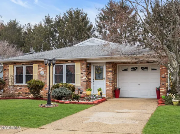 22 Abbey Road, Brick, NJ 08723